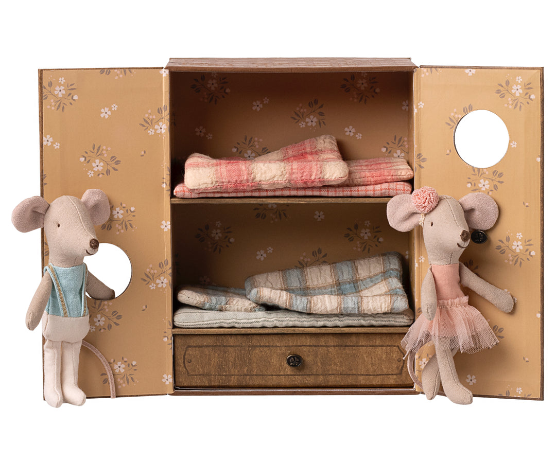 Maileg Ballet mice in dance studio, Little sister and brother image 1