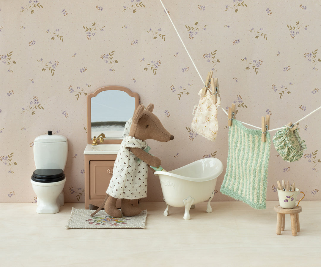 Maileg Sink Dresser, Mouse - Dark Powder