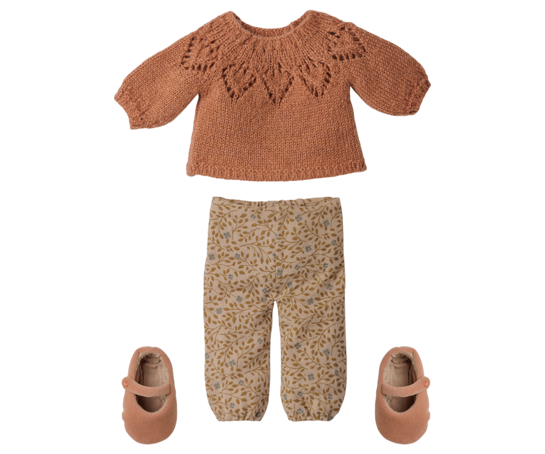 A Maileg outfit for the size 3 bunny featuring knitted sweater, floral pants, and matching shoes