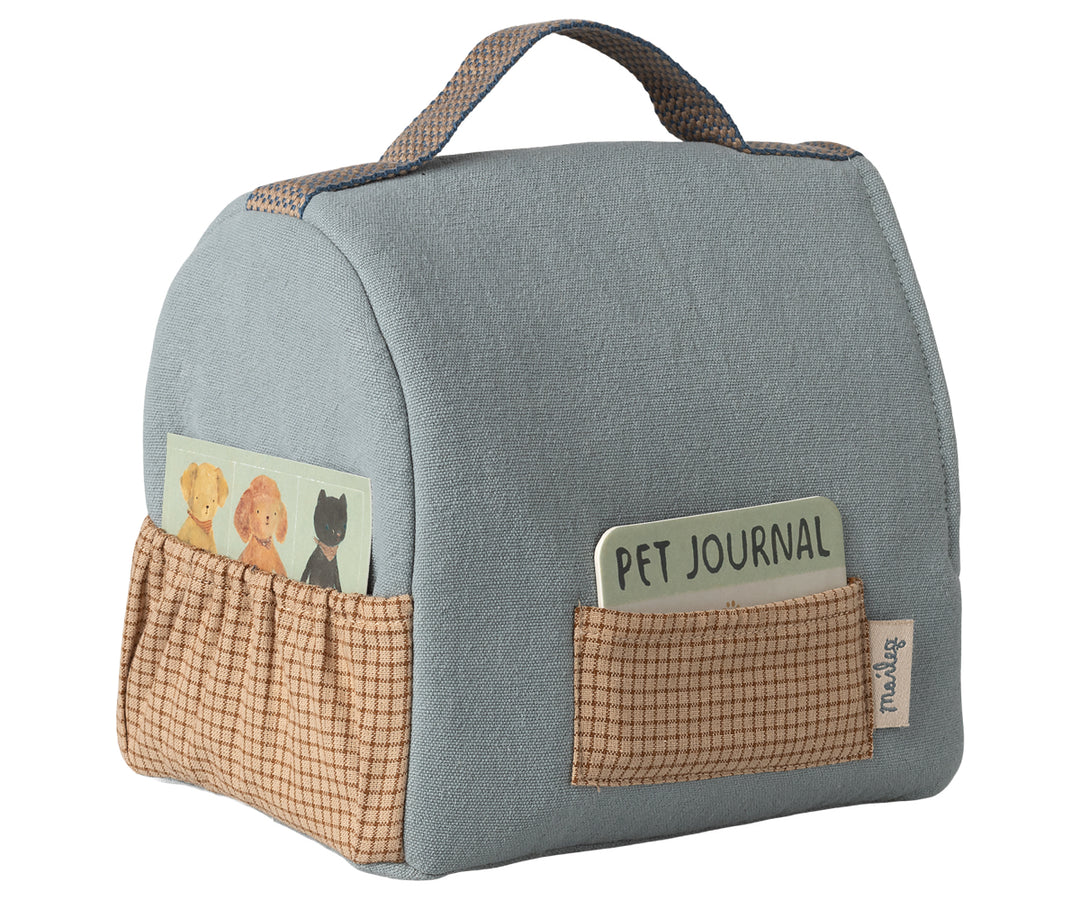 Maileg Pet carrier - Dusty blue