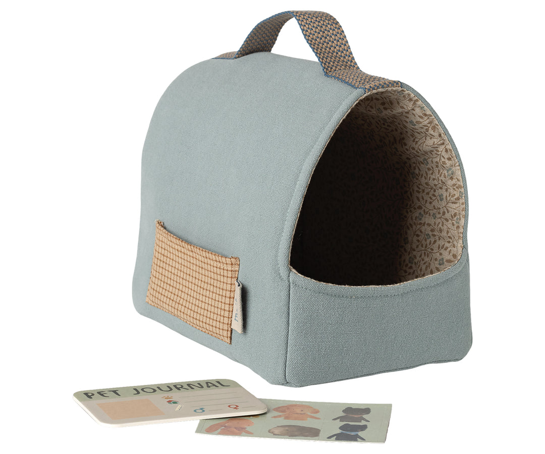 Maileg Pet carrier - Dusty blue