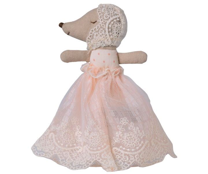 Baby mouse in gown - Powder