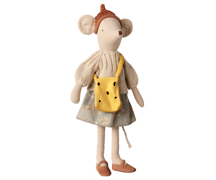 Maileg medium mouse wearing cheese bag