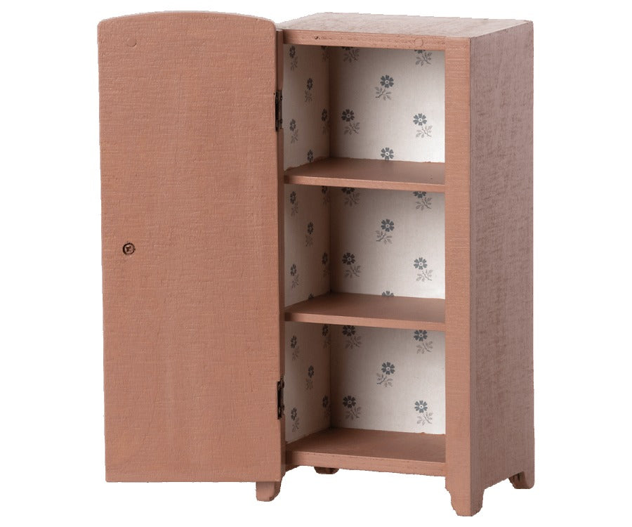 Maileg Miniature Closets image 3