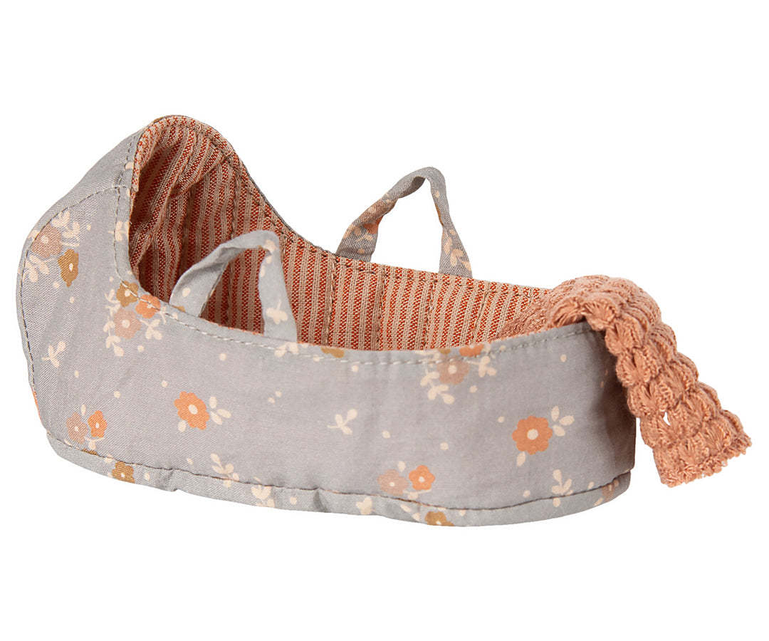 Maileg Carry cot, Micro image 0