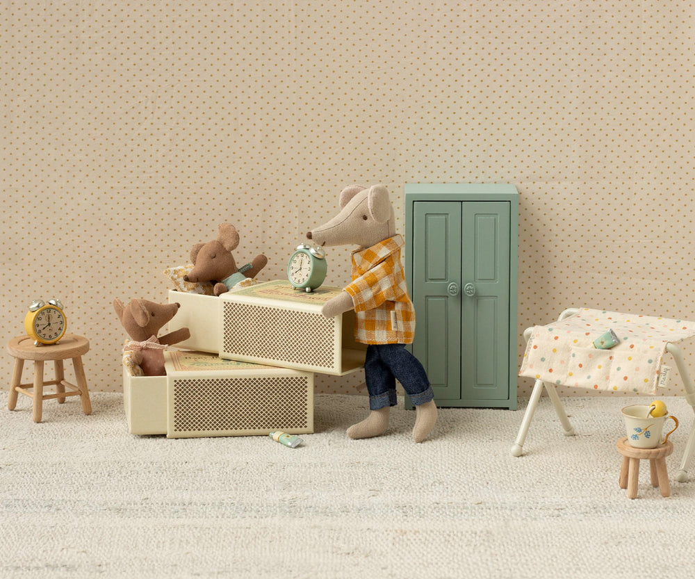 Maileg Sleepy wakey baby mouse in matchbox - Rose image 1