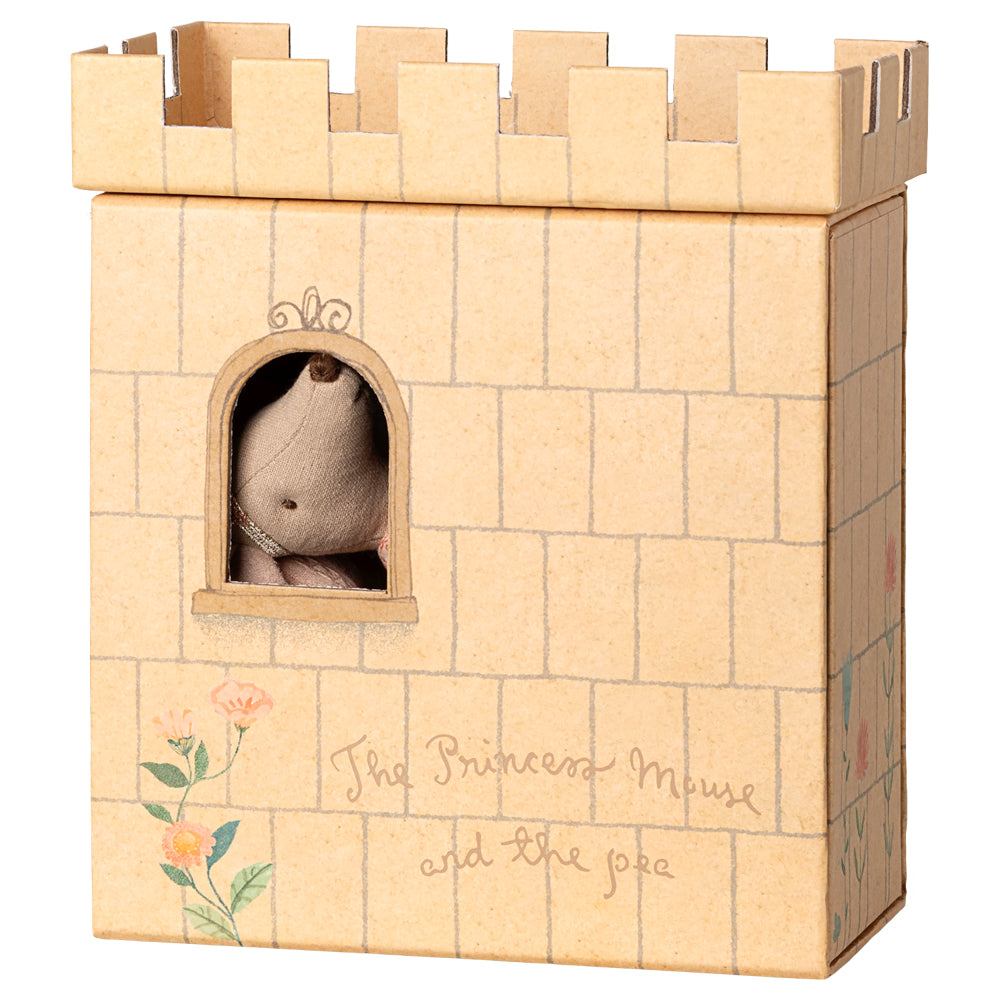 Maileg Princess and the Pea, Big Sister Mouse image 3
