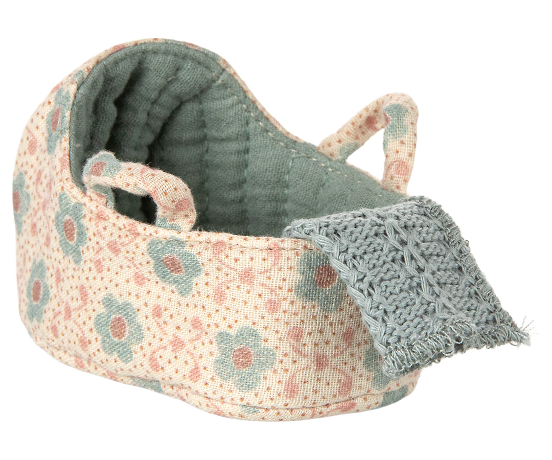 Maileg Carry cot, Baby mouse - Blue image 0