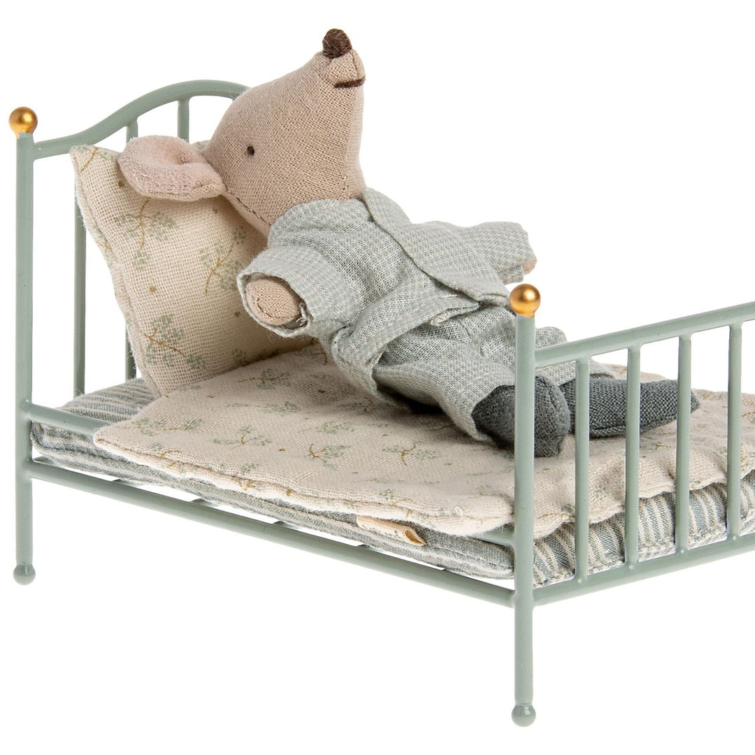 Maileg Vintage Bed, Mouse image 0