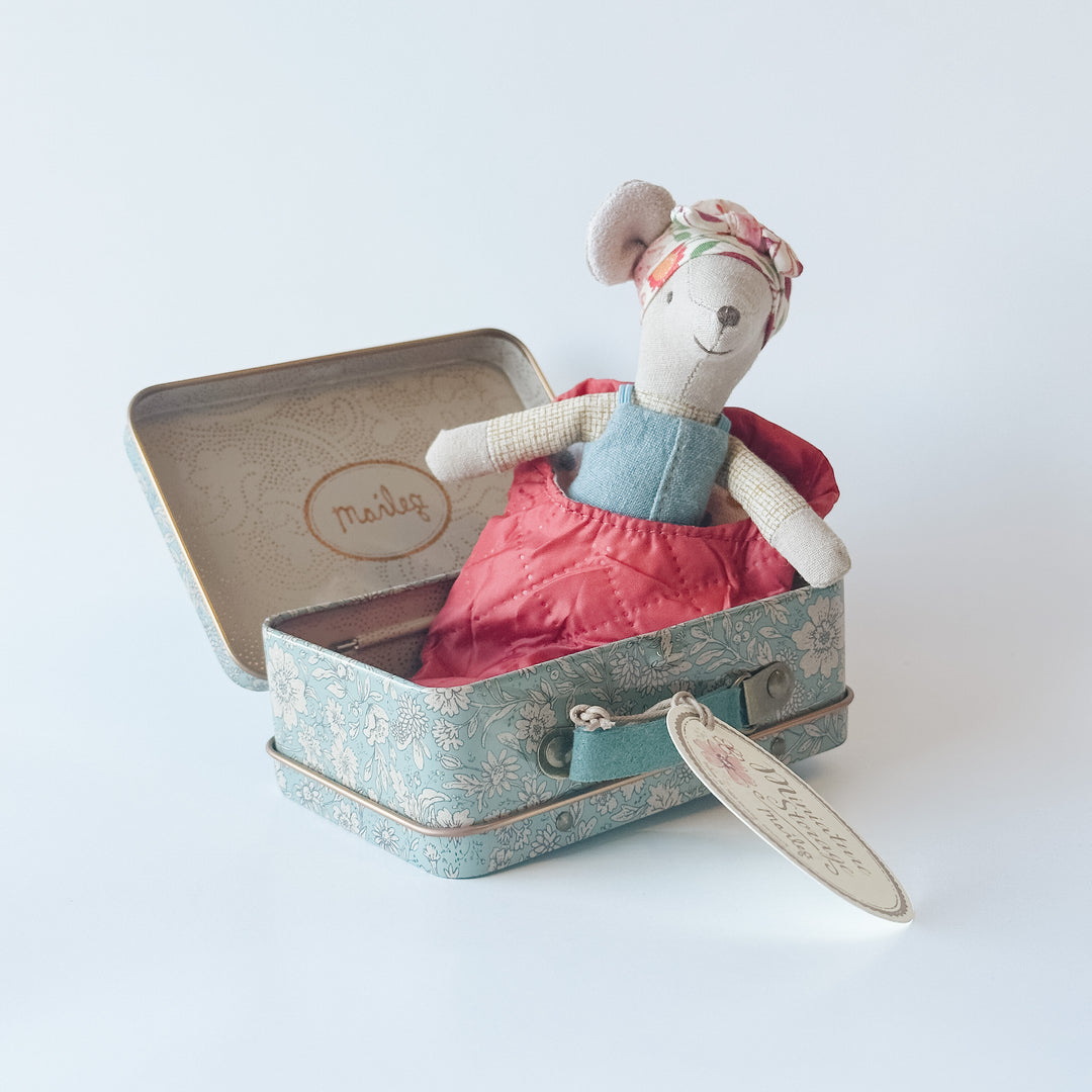 Maileg Hiker Girl, Big Sister with Free Suitcase image 9