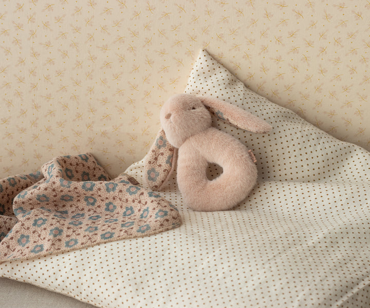 Maileg Bunny Rattle Set - Powder image 1