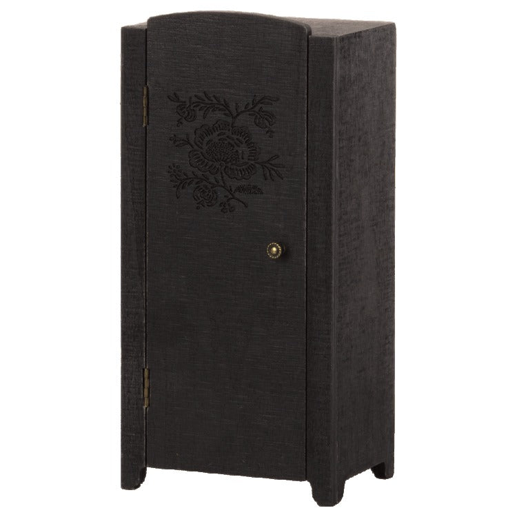 Maileg Miniature Closets image 0