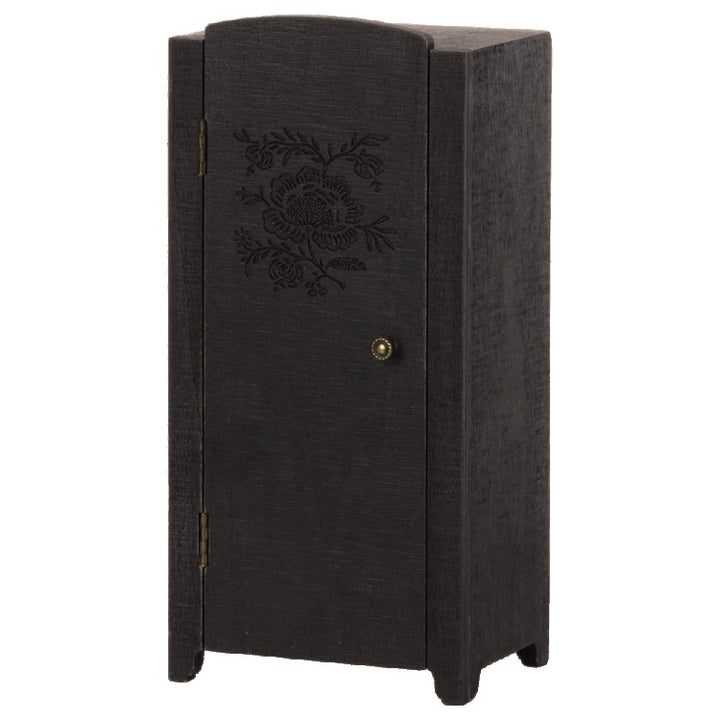 Maileg Miniature Closets image 0