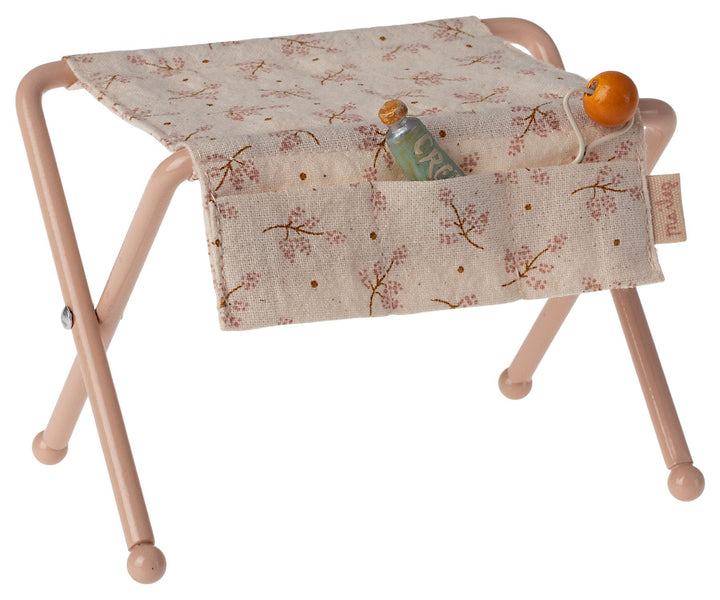 Maileg Nursery Table, Baby Mouse - Rose image 0
