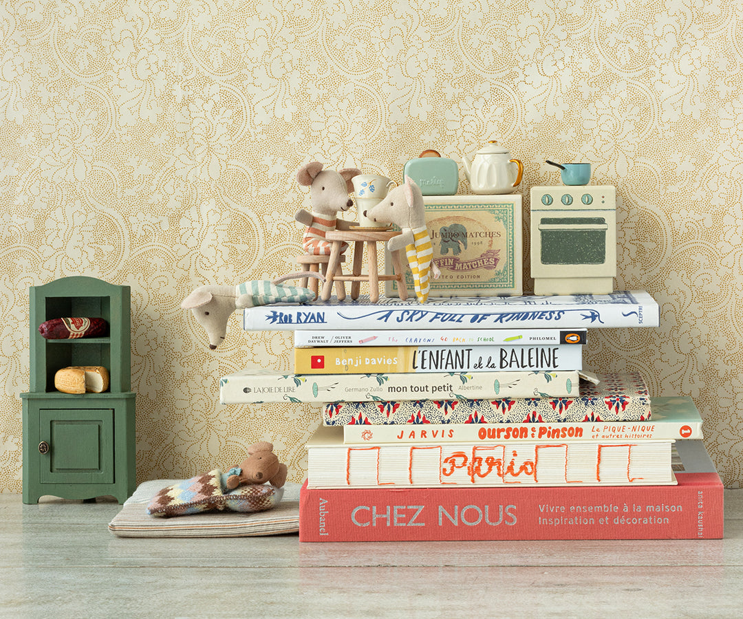 Maileg Corner Cabinet, Mouse - Dark Green image 2