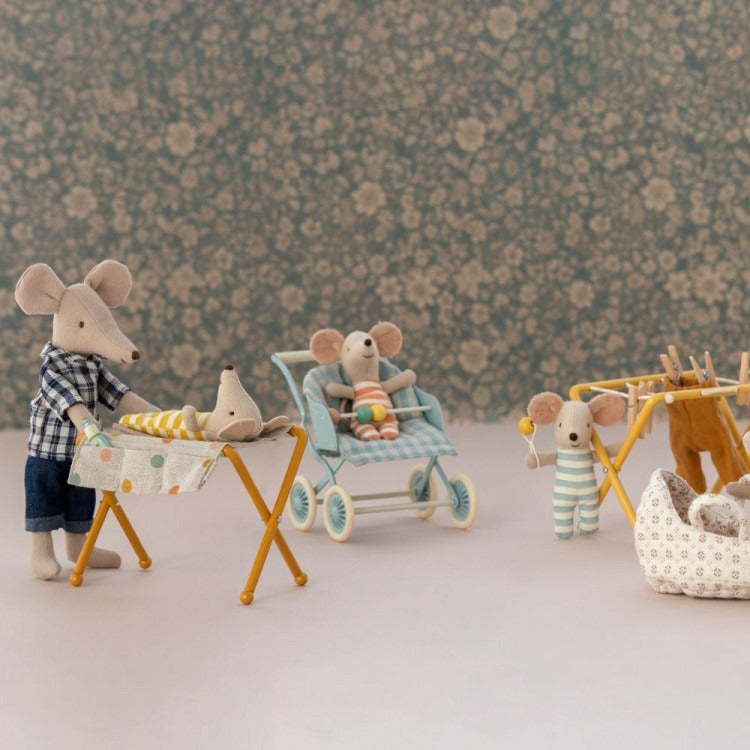 Maileg Nursery Table, Baby Mouse - Ocher image 1
