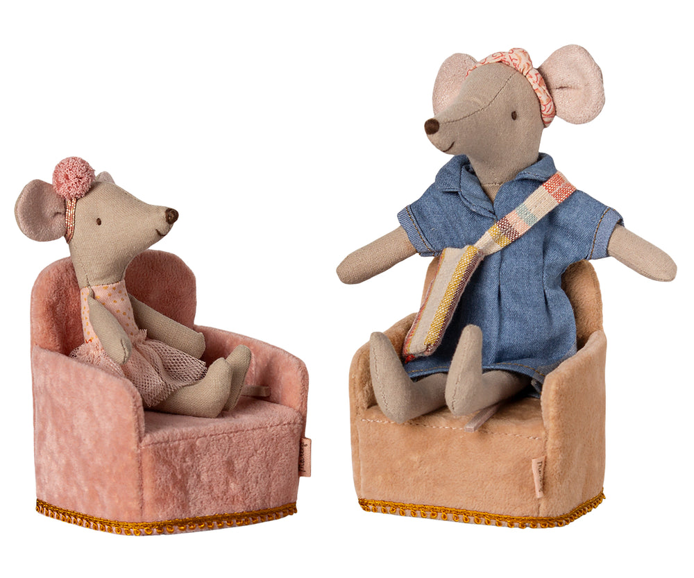 Maileg Folding Chair, Mouse - Powder image 1