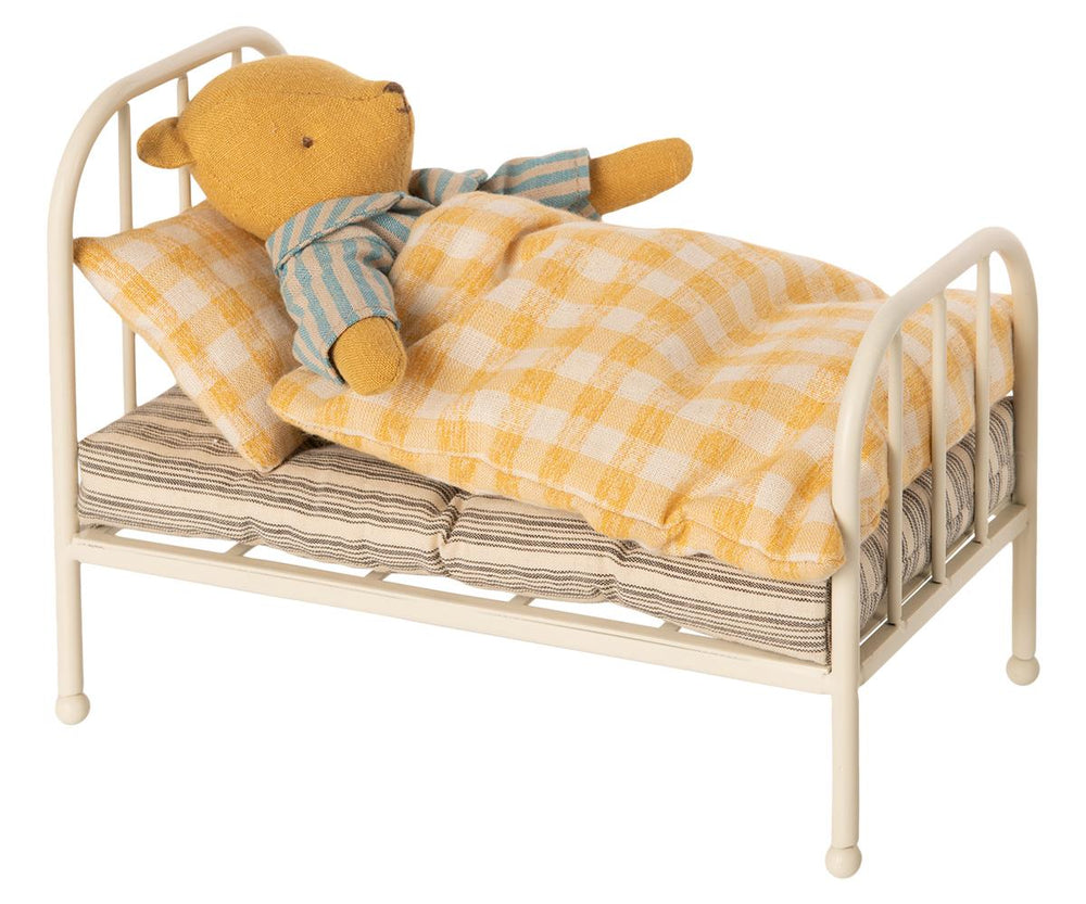Maileg Vintage Teddy Bed image 1