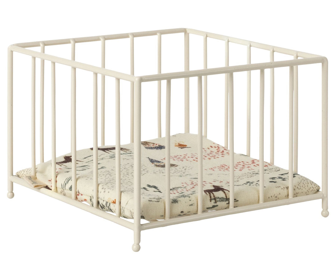 Maileg Playpen, Micro image 1