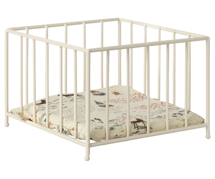 Maileg Playpen, Micro image 1