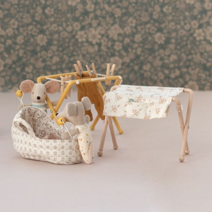 Maileg Nursery Table, Baby Mouse - Rose image 1