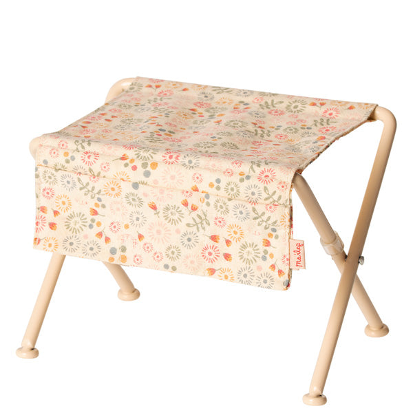 Maileg Nursery Table image 0