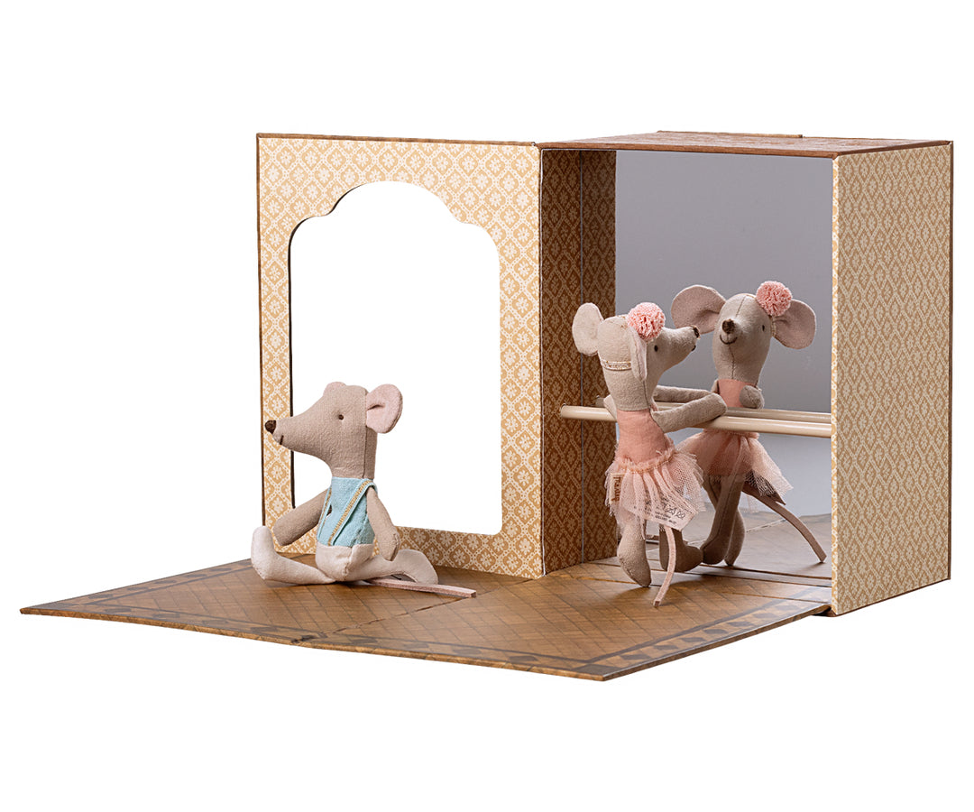 Maileg Ballet mice in dance studio, Little sister and brother image 0