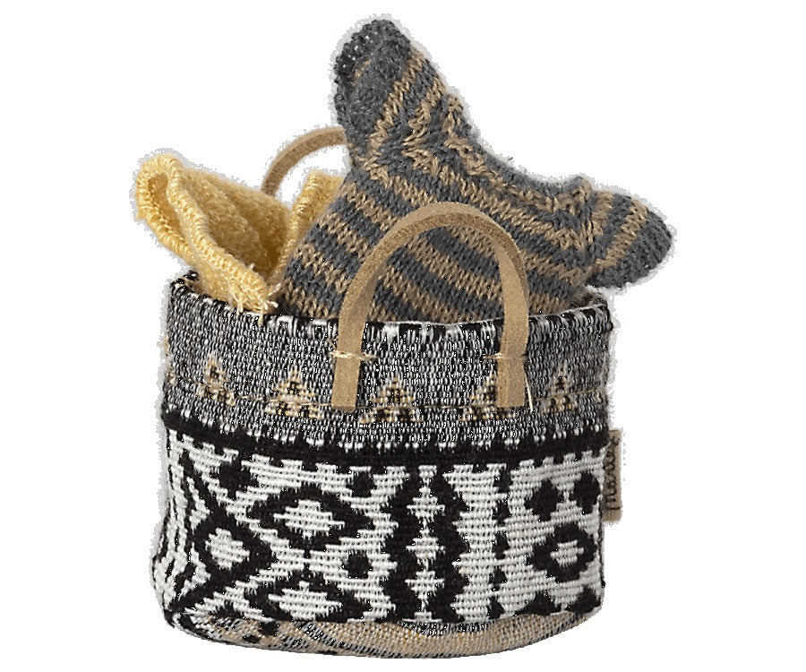 Maileg Small Basket image 0