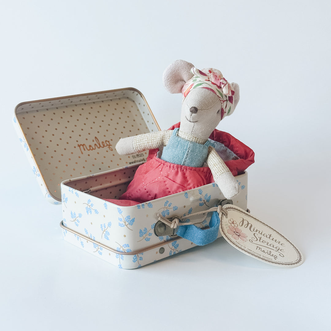 Maileg Hiker Girl, Big Sister with Free Suitcase image 3