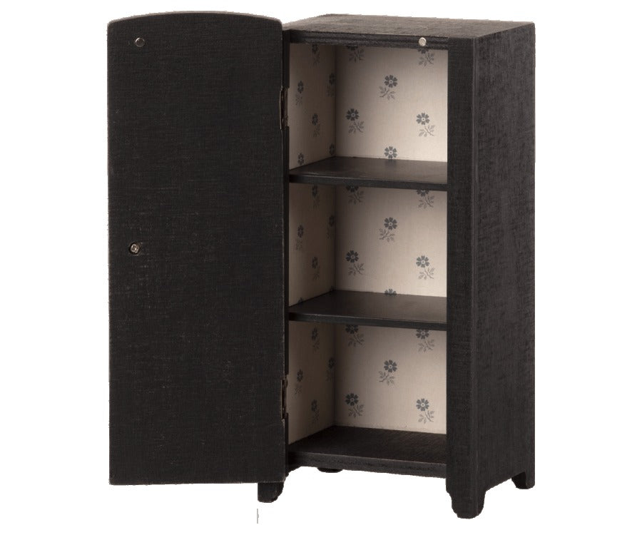 Maileg Miniature Closets image 1