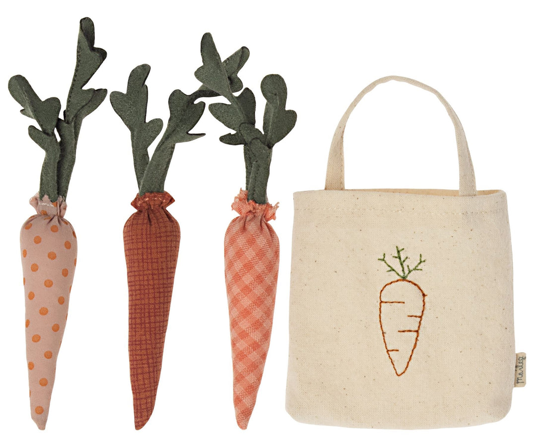 Maileg Carrots in Shopping Bag image 0