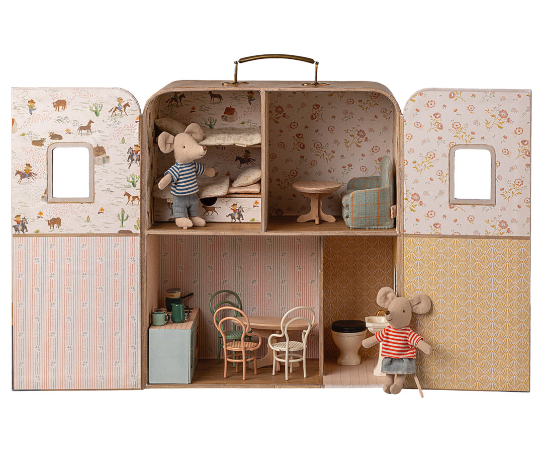 SuitCasa, Little sister and brother mouse image 4