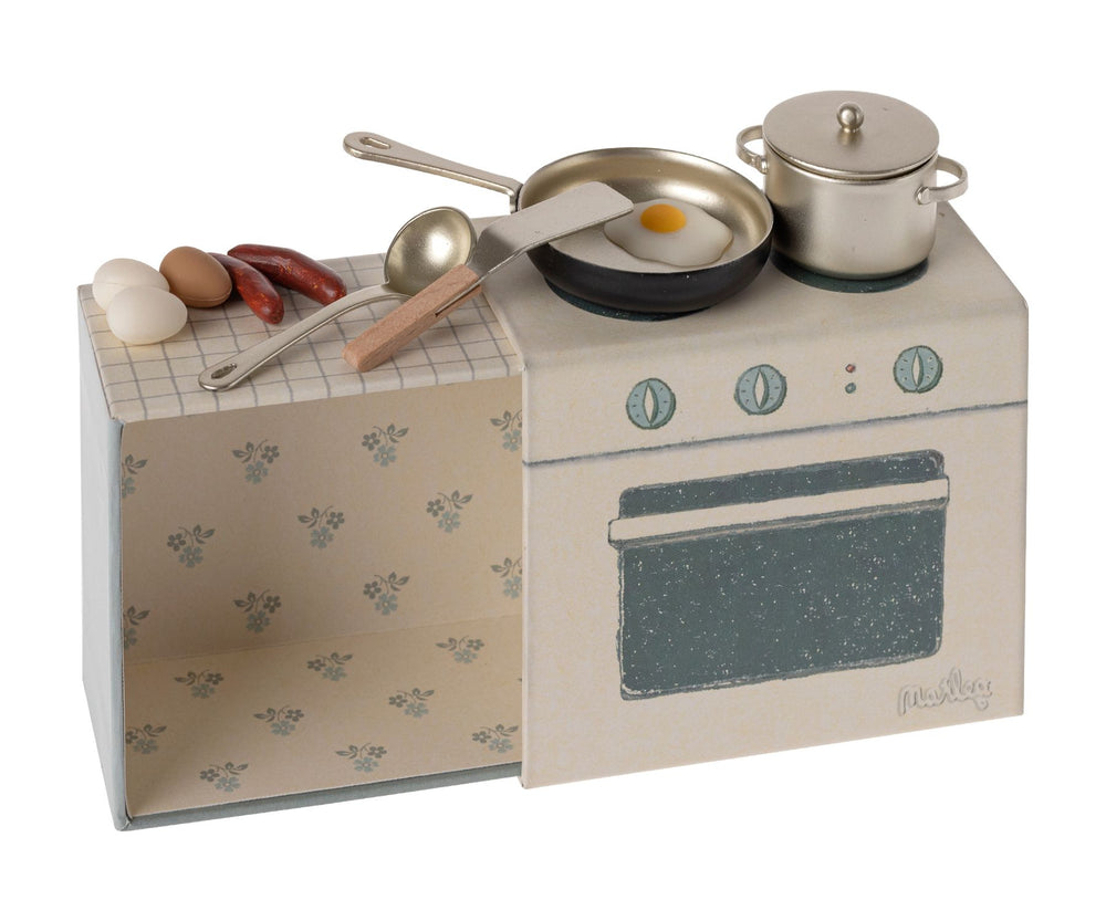 Maileg Cooking Set, Mouse image 1