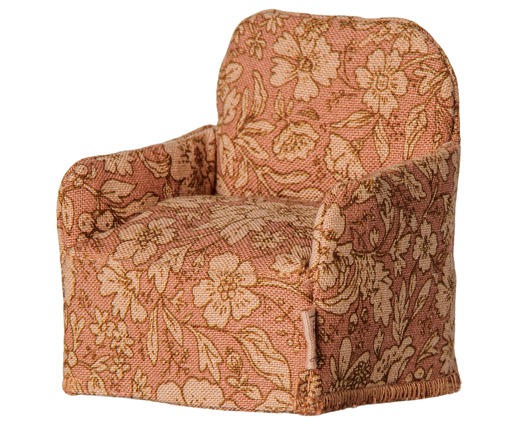 Maileg mouse folding armchair in a dusty rose floral print, designed as miniature furniture for the Mouse Hole Farmhouse.